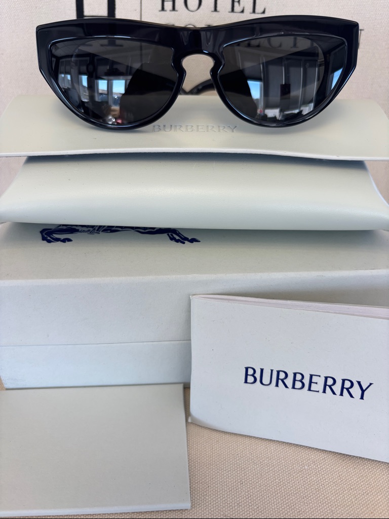 Burberry Glossy Black Cat-Eye Sunglasses